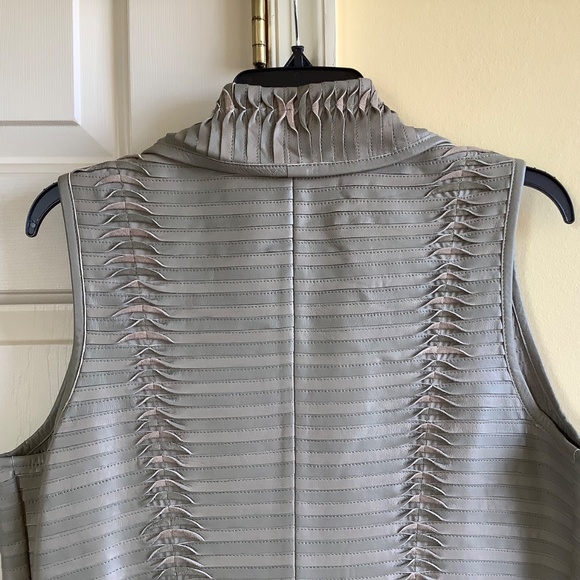 G.I.L.I. Pieced Leather Vest with Hook Closure Olive SZ 14 - Picture 5 of 16